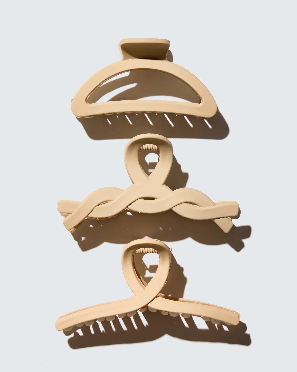Medium Claw Hair Clips, 3-Pack, Beige - Image 4