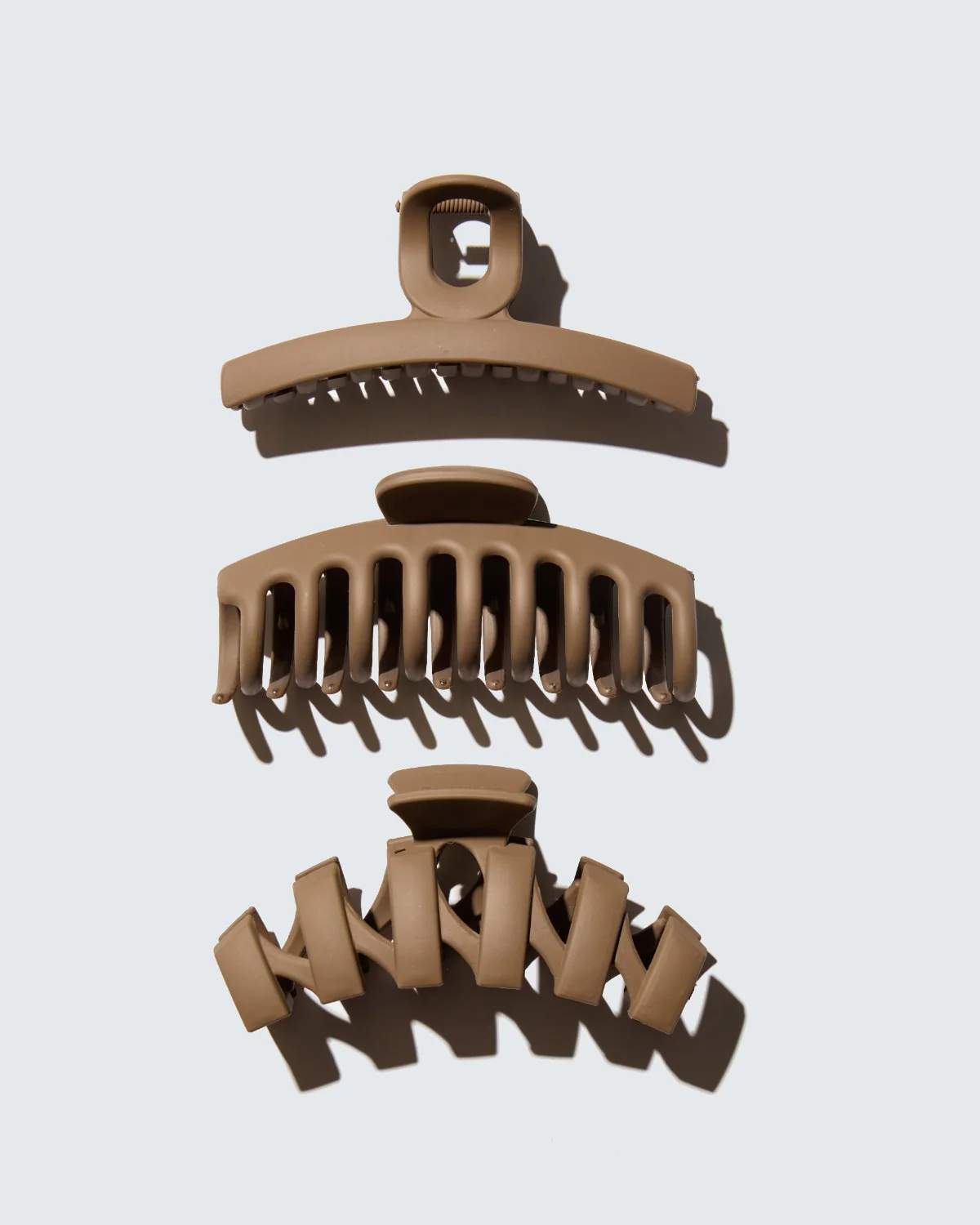 Medium Claw Hair Clips, 3-Pack, Coffee - Image 4