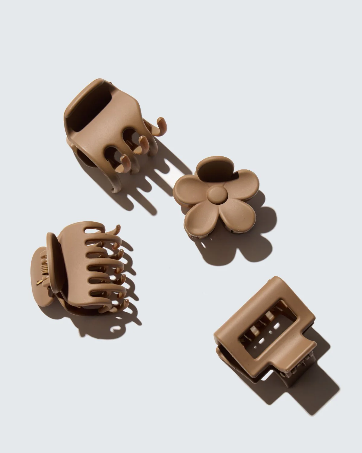 Small Claw Hair Clips, 4-Pack, Coffee - Image 6