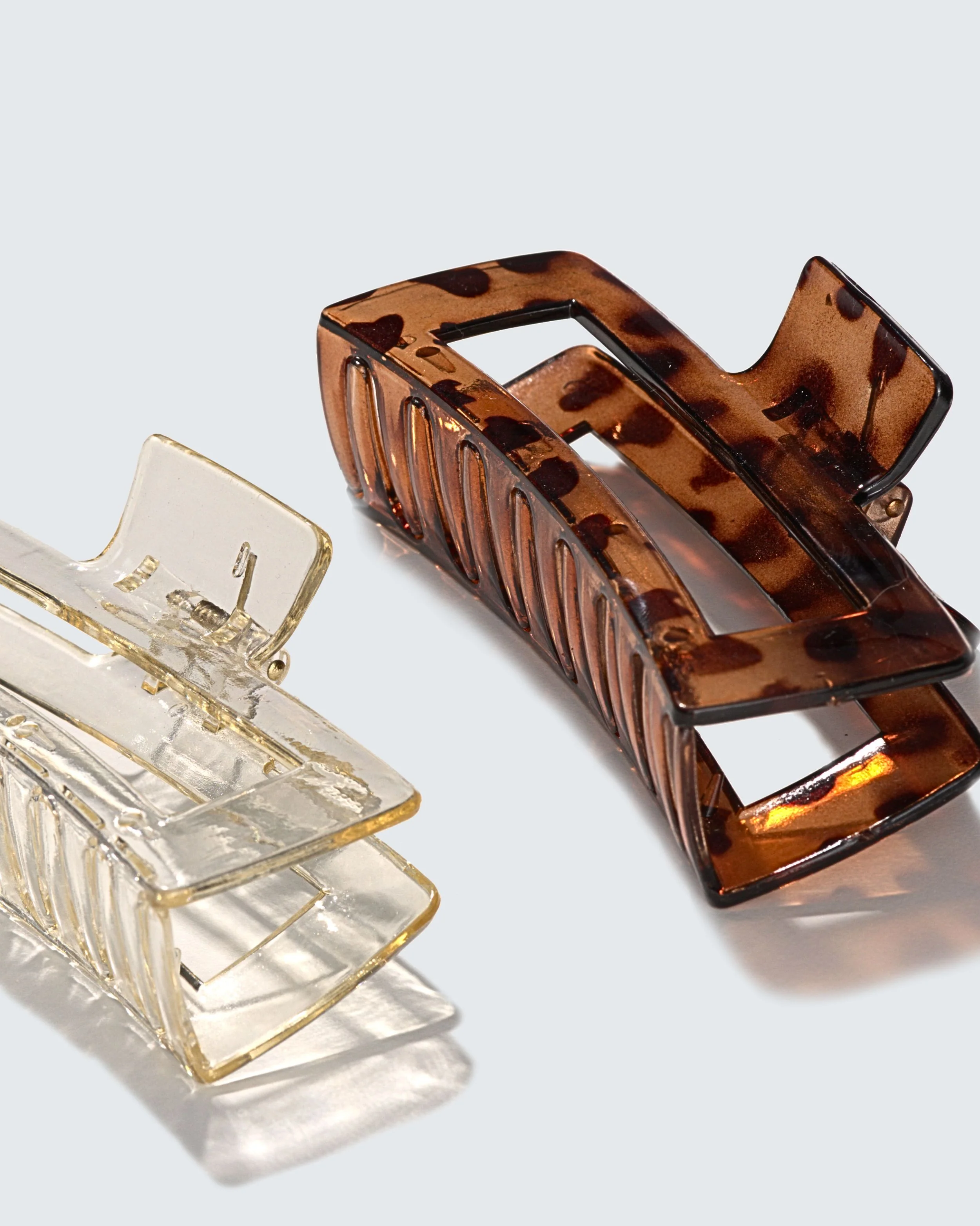 XXL Jumbo Claw Hair Clips, 2-Pack, Clear/Amber - Image 5